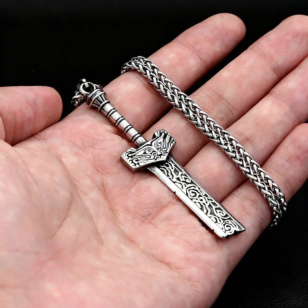 Distressed Cloud Pattern Broken Blade Stainless Steel Pendant Necklace Unisex Retro Punk Fantasy Warrior Accessory Fashion Gift