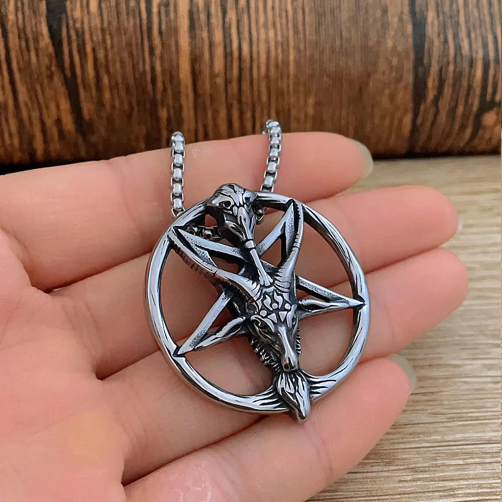 Vintage Stainless Steel Bull Head Skull Pendant Necklace Men Biker Animal Skull Bull Necklace Gothic Jewelry Gift