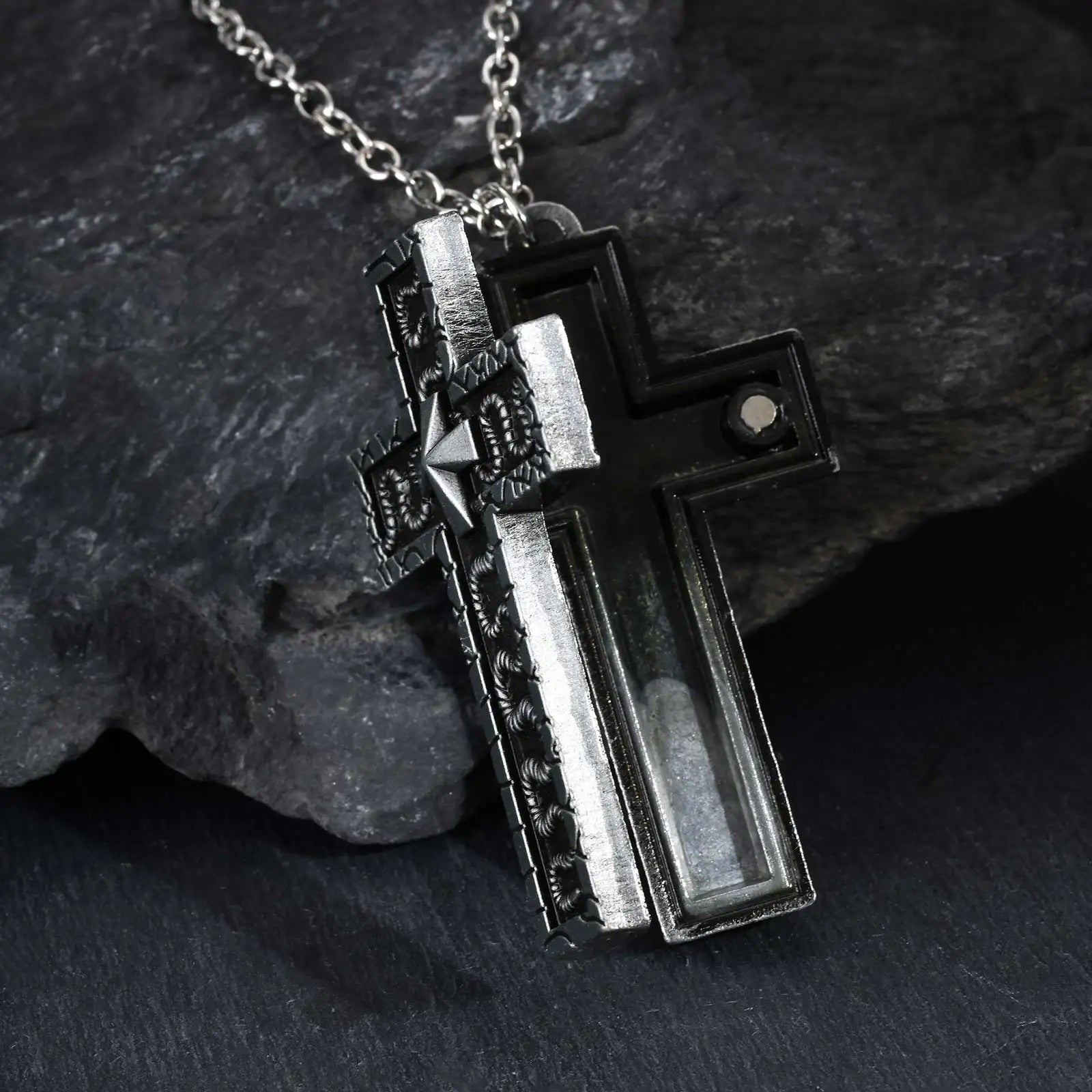 Vintage Secret Compartment Openable Cross Pendant Necklace, Gothic Punk Hip Hop Fashion Pendant Necklace for Men Metal Jewelry