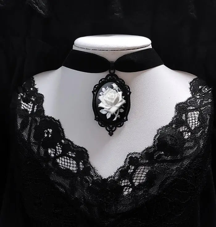 Gothic Crow Pendant Necklace