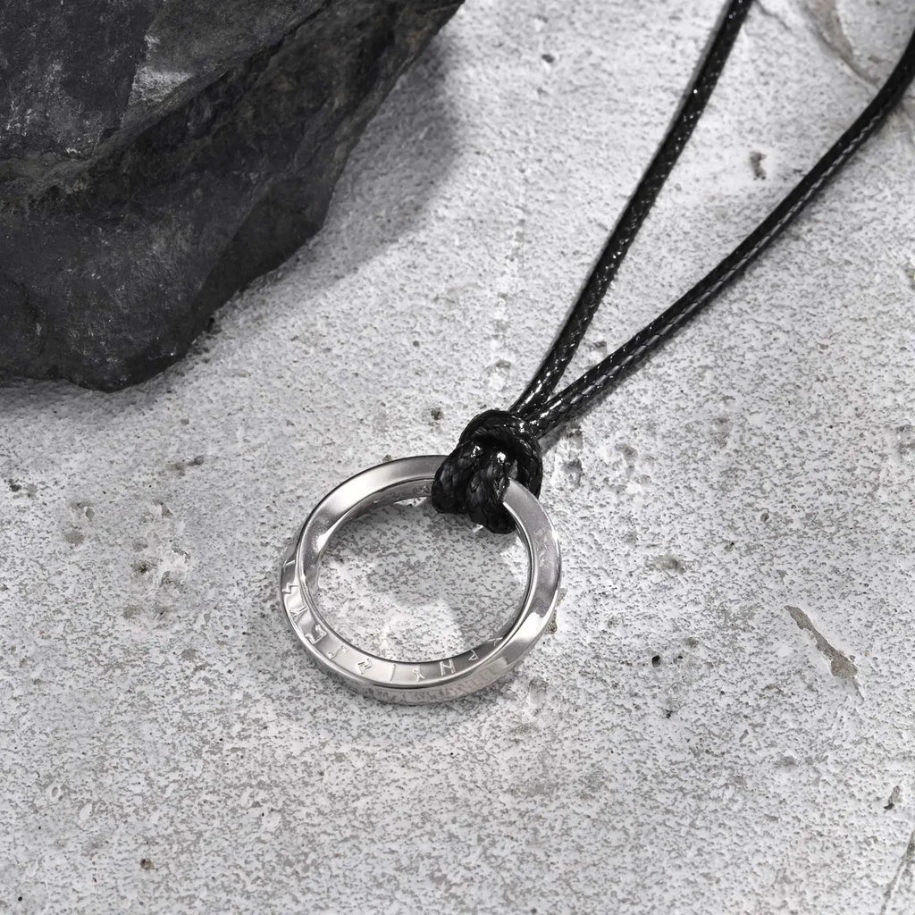 Vnox Retro Niche Viking Mobius Necklaces For Men Stainless Steel Round Pendant With 60cm Rope/Metal Chain Four Color