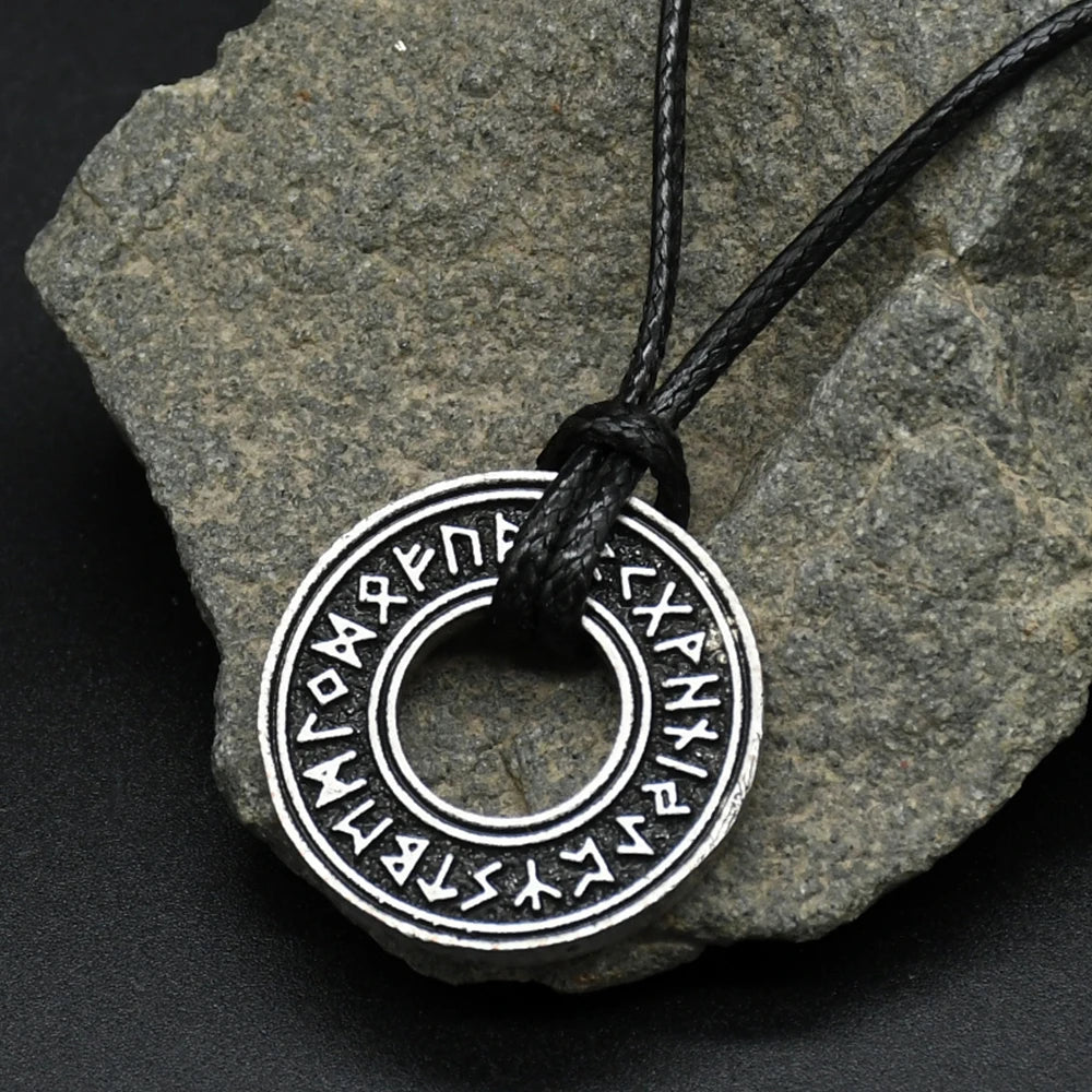 Slavic Norway Valknut with the Elder Futhark Runes Pagan Amulet Pendant Men Necklace Scandinavian Viking Jewelry