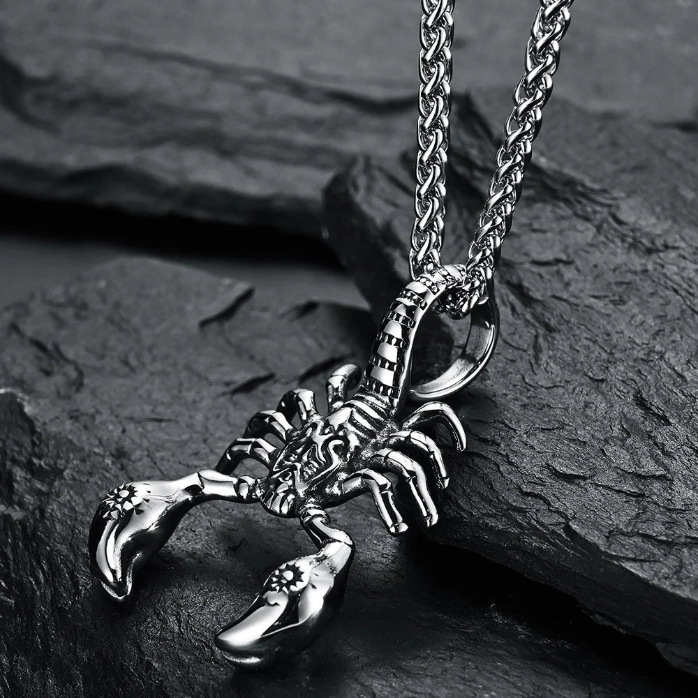 Gothic Retro Scorpion Pendant Necklace Punk Hip Hop Animal Insect Scorpion Stainless Steel Biker Necklace Men Jewelry