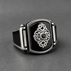 Black & White Totem Pattern Ring — Zinc Alloy