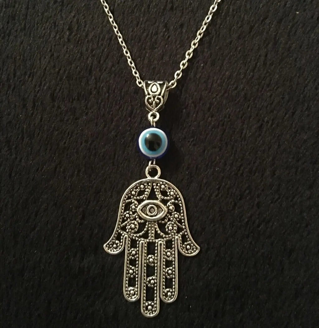 Gothic Retro Silver Color Hollowed-out Pattern Fatima's Hand Evil Eye Pendant Necklace for Women Men Halloween Amulet Jewelry