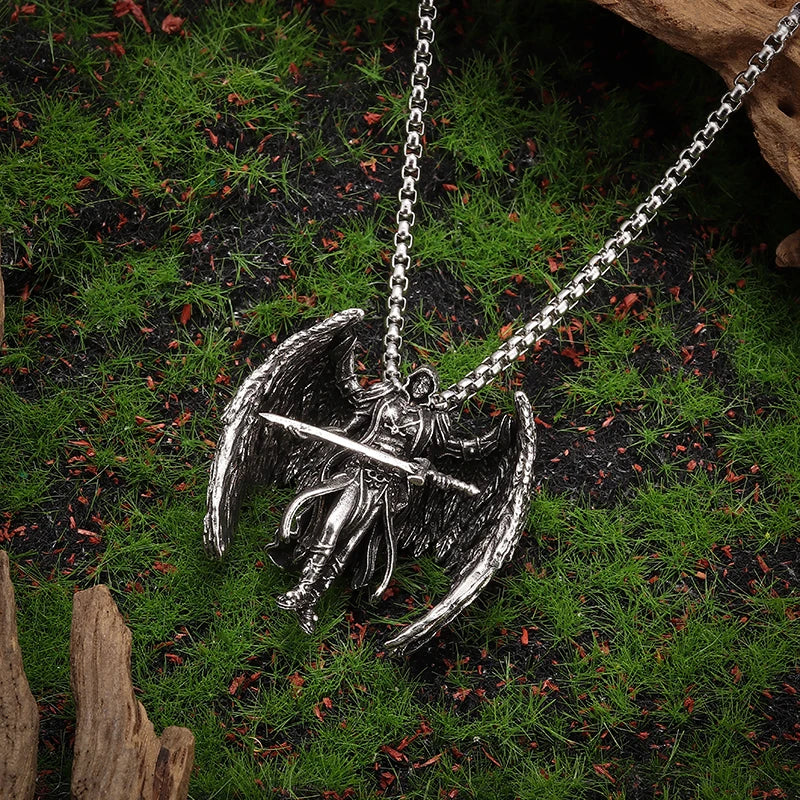 Retro Mythical Sword Archangel Michael Wings Pendant Necklace Men's Fashion Cool Amulet Jewelry Accessories