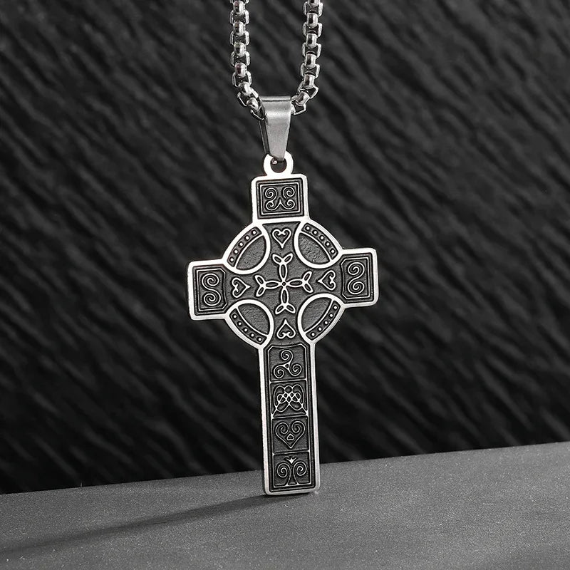 Celtic Trinity Knot Pendant Necklace — Zinc Alloy
