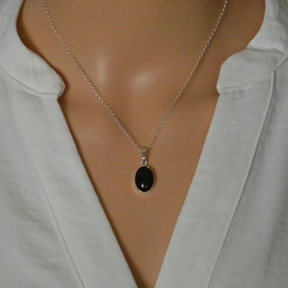 Retro Minimalism Stainless Steel Egg Oval Purple Black Onyx Pendant Necklace for Women Sliver Color Collar Chain