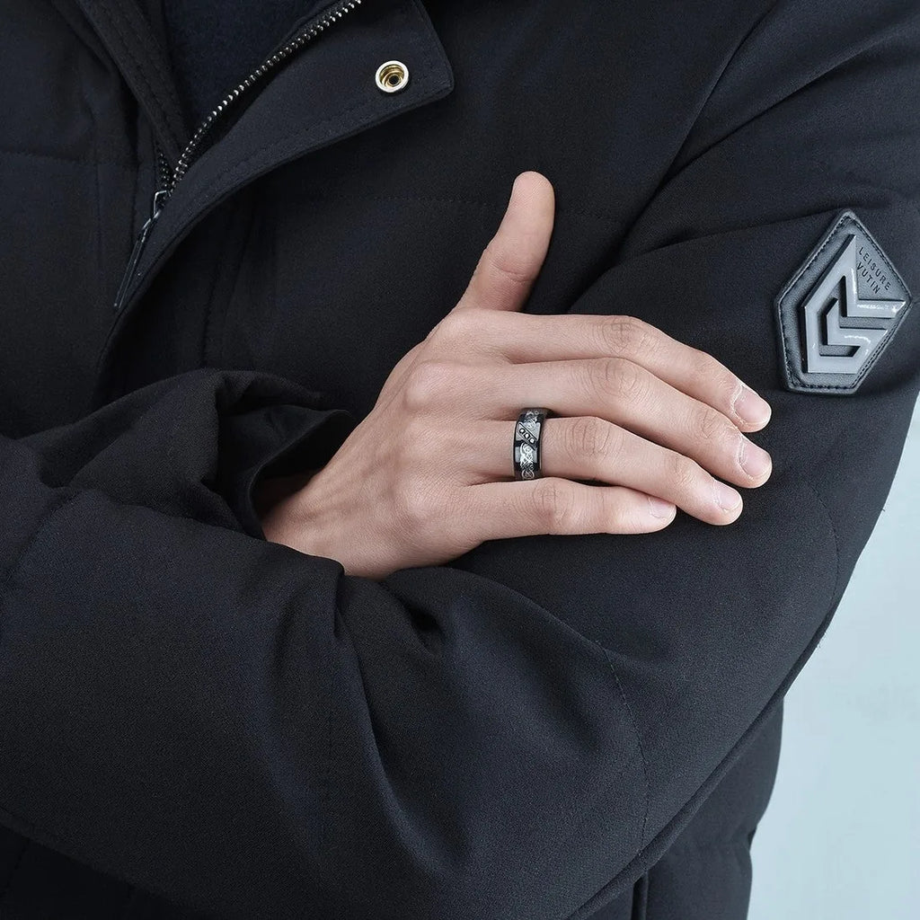 Fashion 8mm Men Stainless Steel Celtic Dragon Rings Inlaid Black Zircon Stone Rings For Men Carbon Fibre Rings Wedding