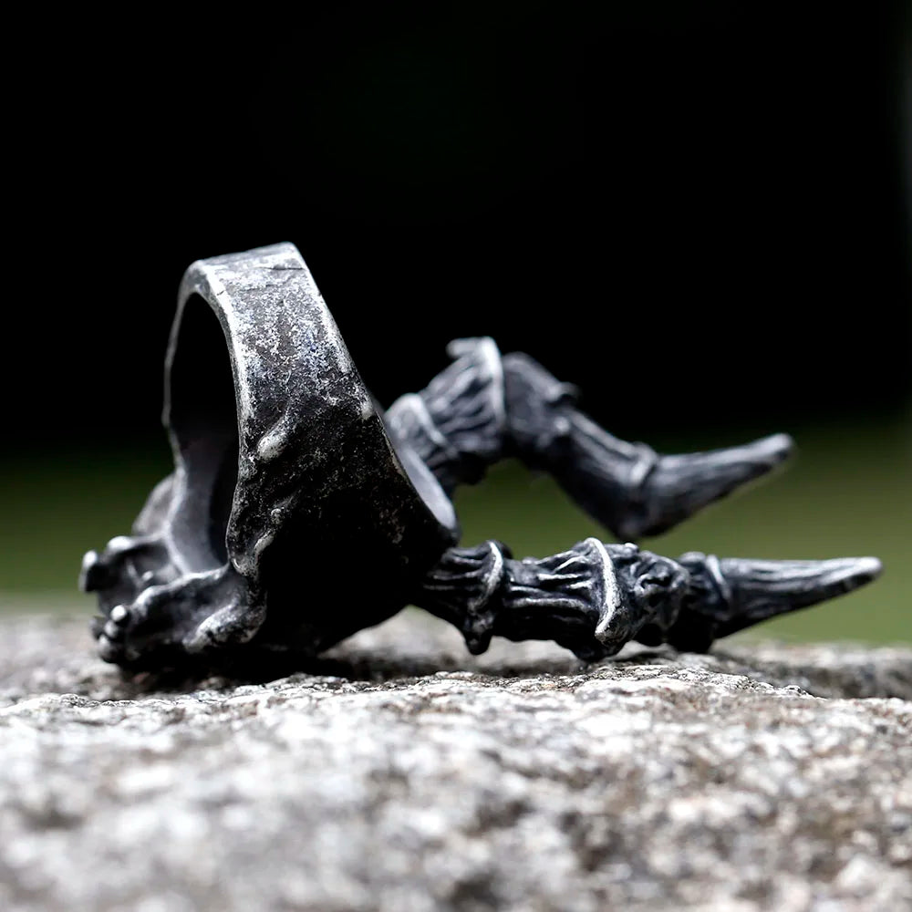 2023 new Vintage Gothic Steel Skull Rings Man Punk Rock Men Ring Heavy Sugar Skull Ring Mens Mandala Accessories free