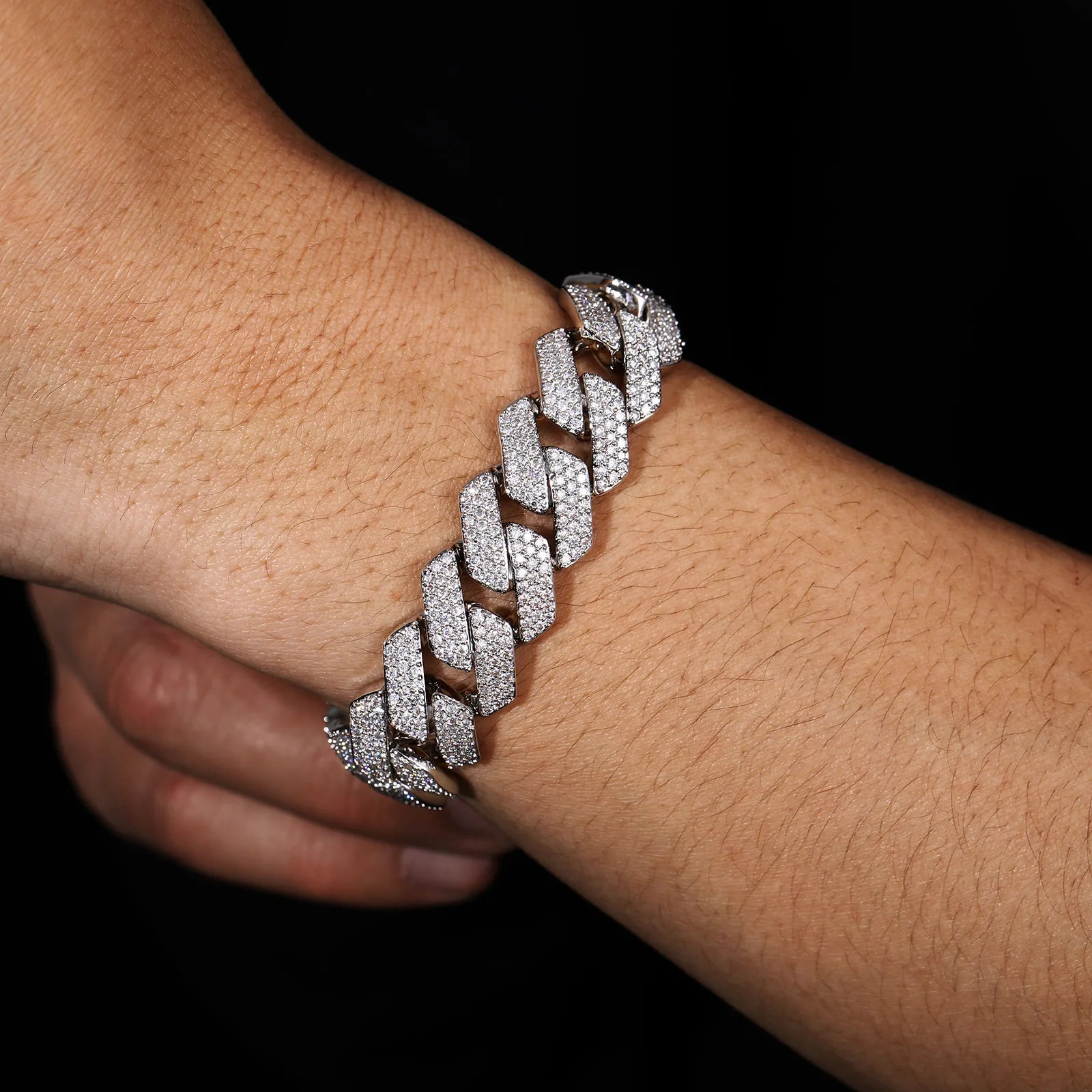 PT950 Platinum 16mm 3-Row Rhombus Bracelet suitable for men and women, orderly artificial diamonds deliver powerful