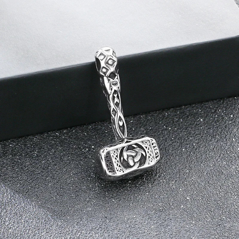 Stainless Steel Viking Axe Pendant Necklace for Men Vintage Norse Double Axe Wolf Head Amulet Necklaces Punk Gothic