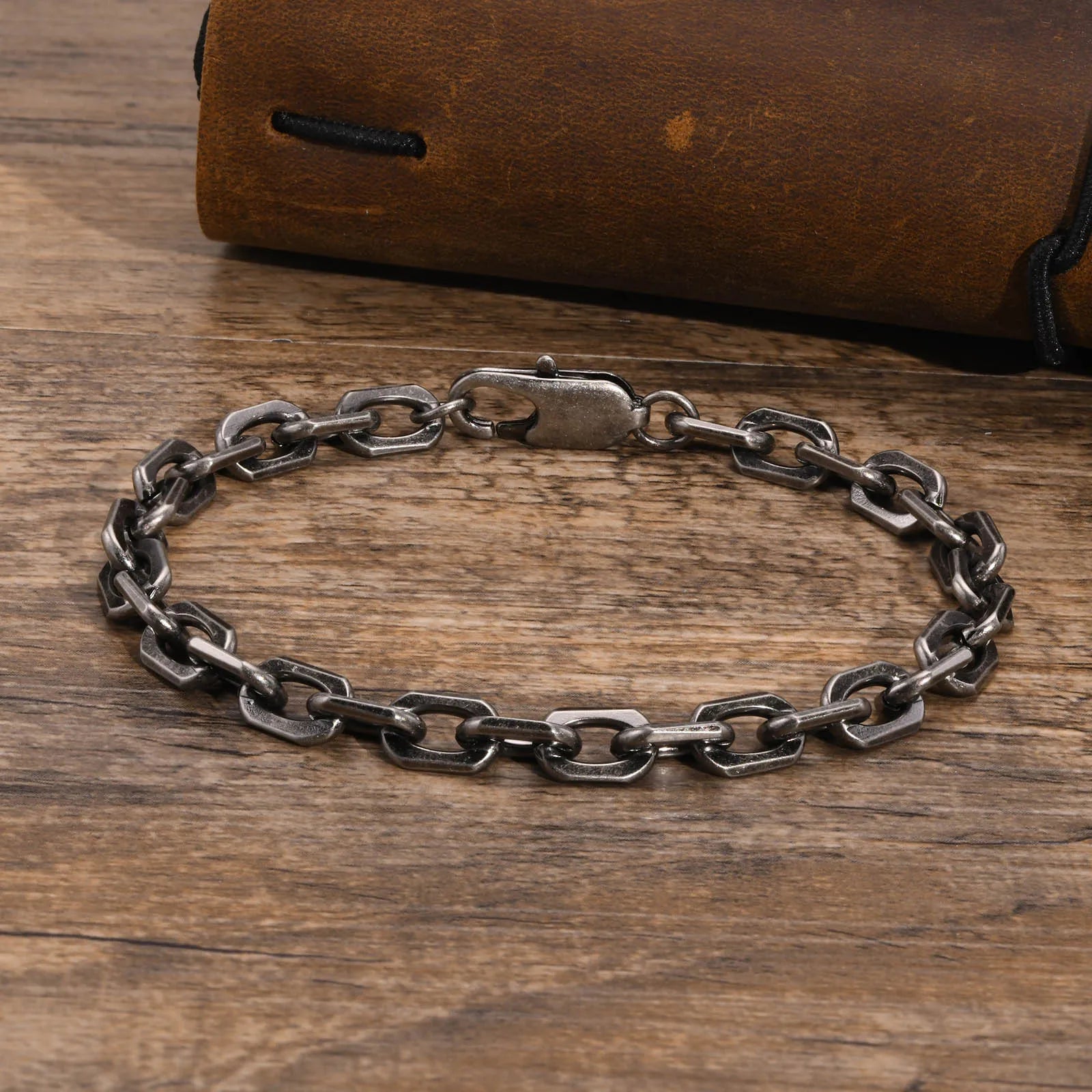 Rolo Link Chain Bracelet — Stainless Steel