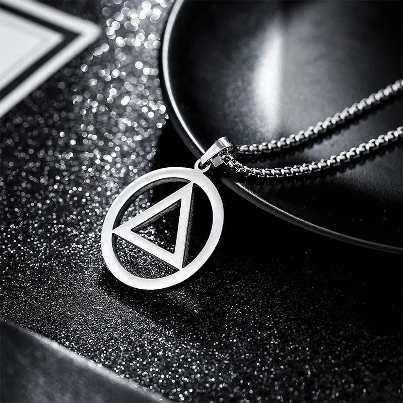 Fashion Geometric Pendant Necklace Square Round Street Rock Female Hip Hop Retro Titanium Steel Accessories Wholesale