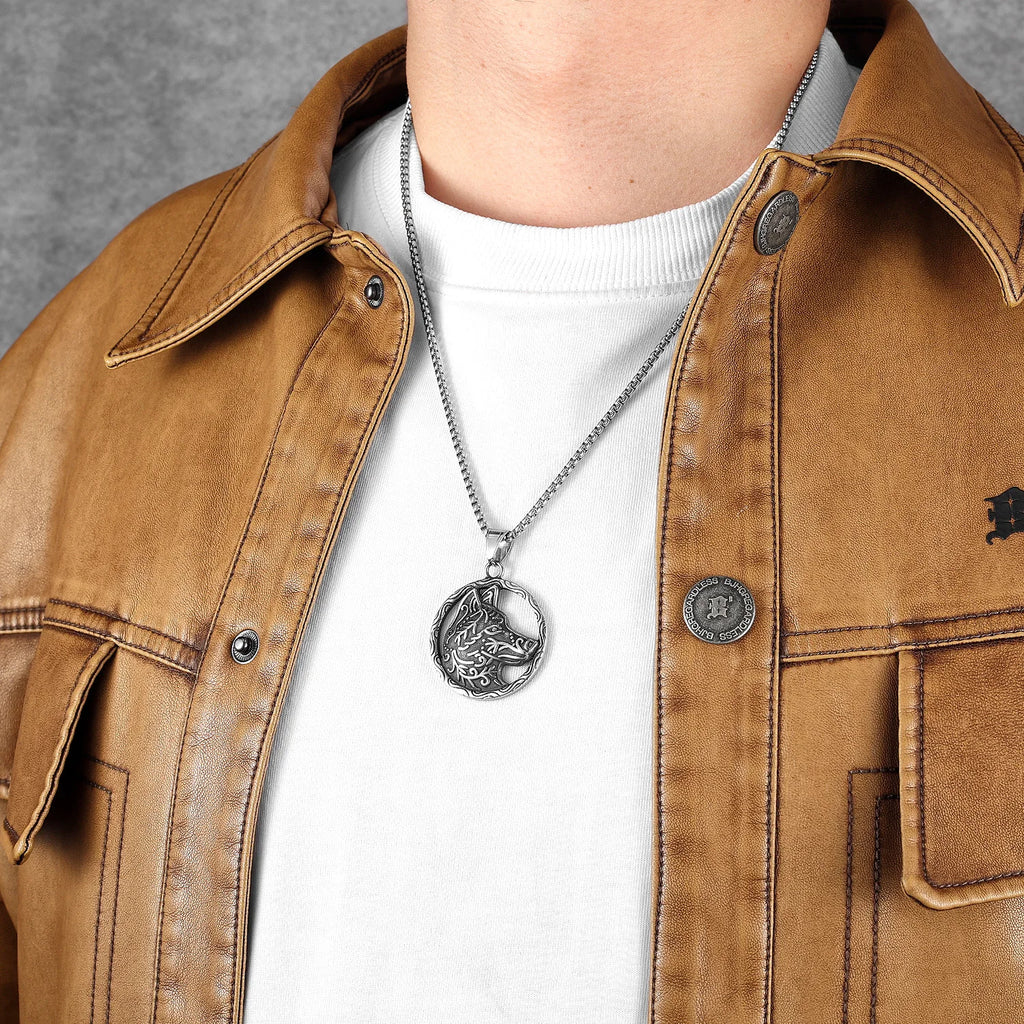 Wolf Head Carving Pendant Necklace Stainless Steel