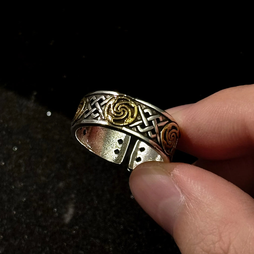Celtic Dara Knot Spiral Open Ring — Silver-Tone