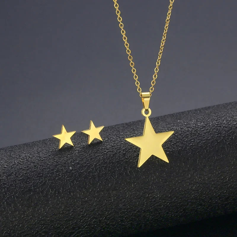 Star of David Heart Pendant Necklace — Stainless Steel