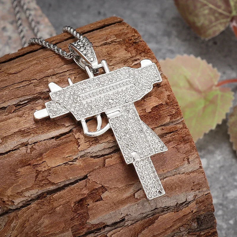 Fashionable and Domineering Ak-47 Submachine Gun Pendant Necklace Suitable for Men\'s Personalized Hip-Hop Rock Punk