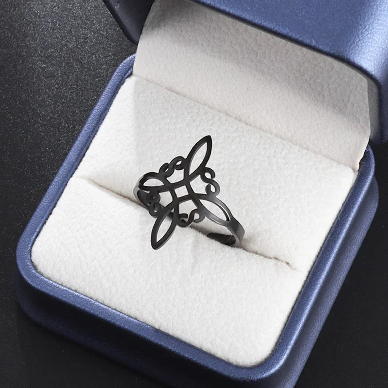 Silver Color Stainless Steel Pattern Witch Knot Pendant Necklace Celtic Knot Lucky Jewelry Christmas Gift for Friends Family