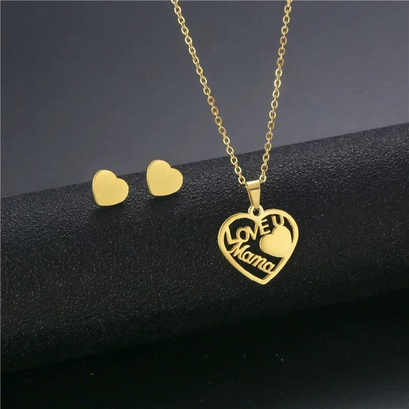 Mama Letter Pendant Necklace — Minimal
