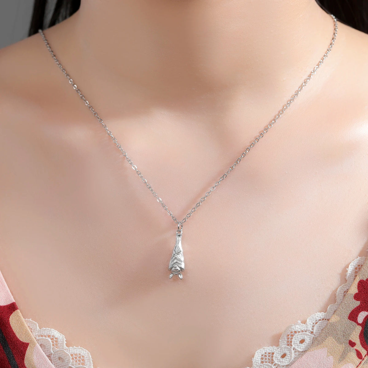 Teamer Inverted Sleeping Bat Pendant Necklace Stainless Steel Fashion For Women Men Gothic Vintage Jewelry Halloween