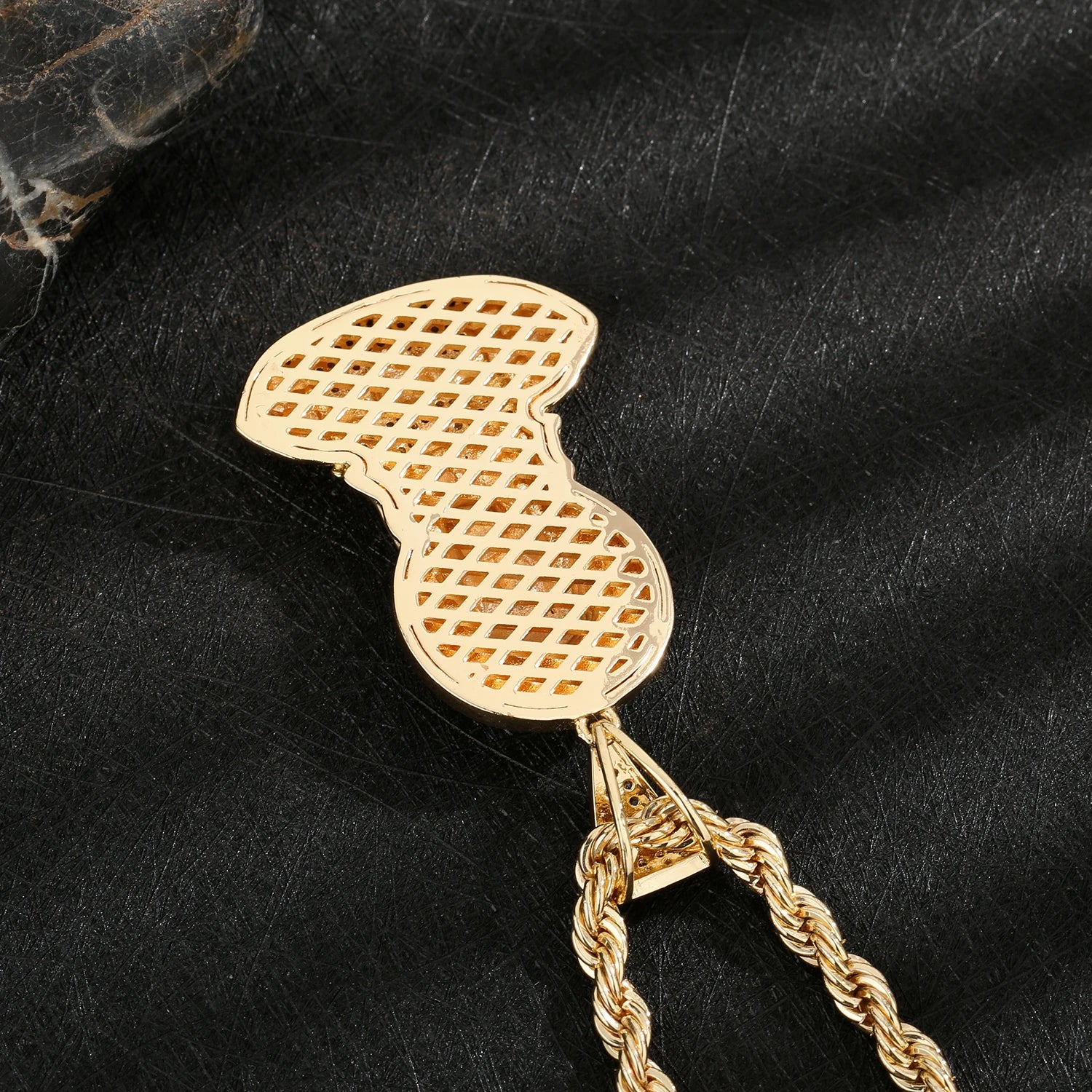 Hip-hop men's jewelry pendant 14k gold-plated/60mm*40mm/18.3g/pendant pendant necklace gift parents peace pendant