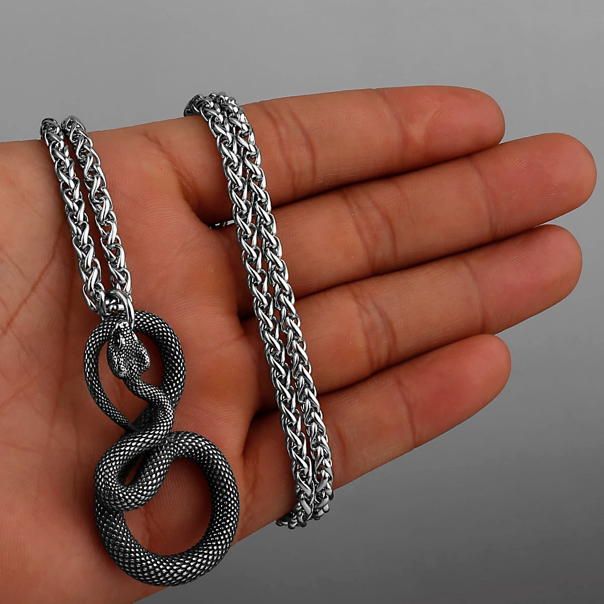 Stainless Steel Vintage Animal Snake Pendant Necklace Men Gothic Winding Imitation Viper Punk Hip Hop Necklace Jewelry
