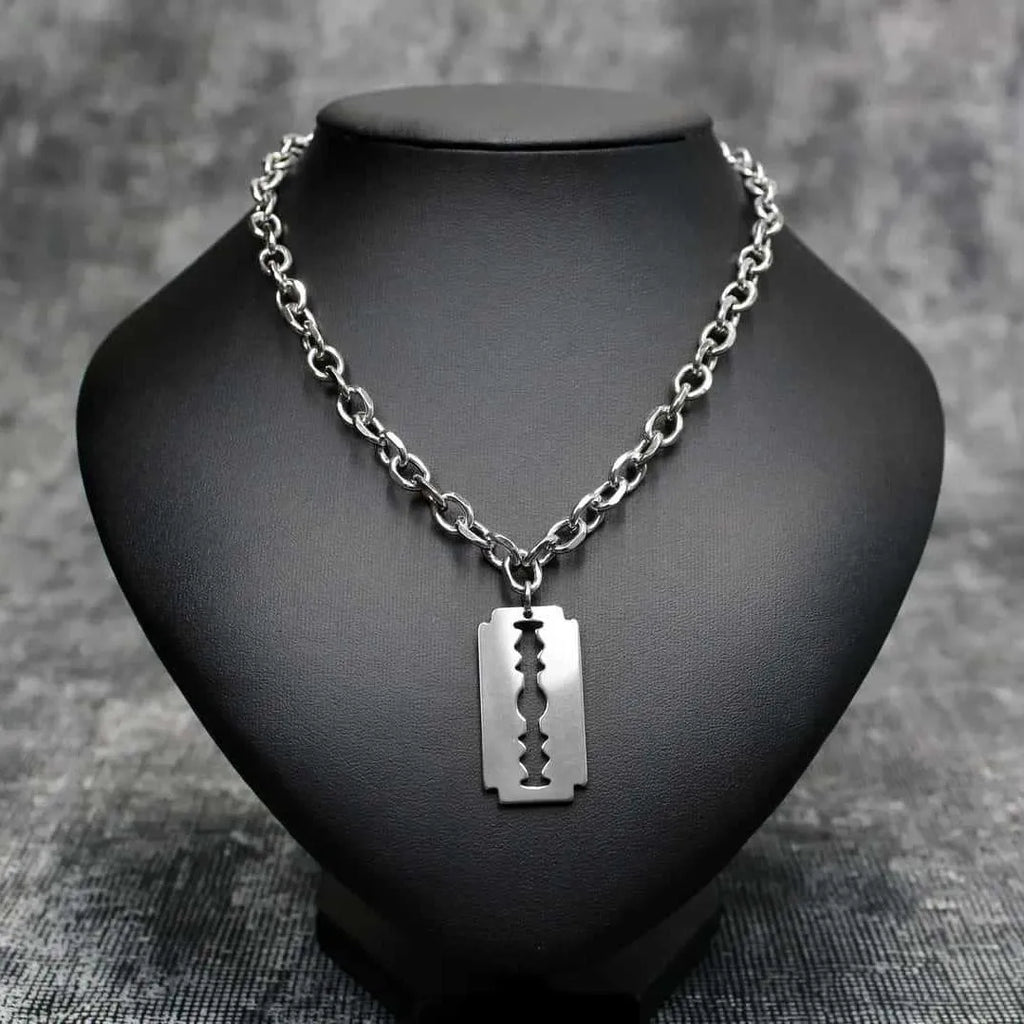 Fashion Razor Blade Pendant Necklace Punk Stainless Steel Hip Hop Knife Shaver Shape Sweater Chain Necklace Gift for Women Men