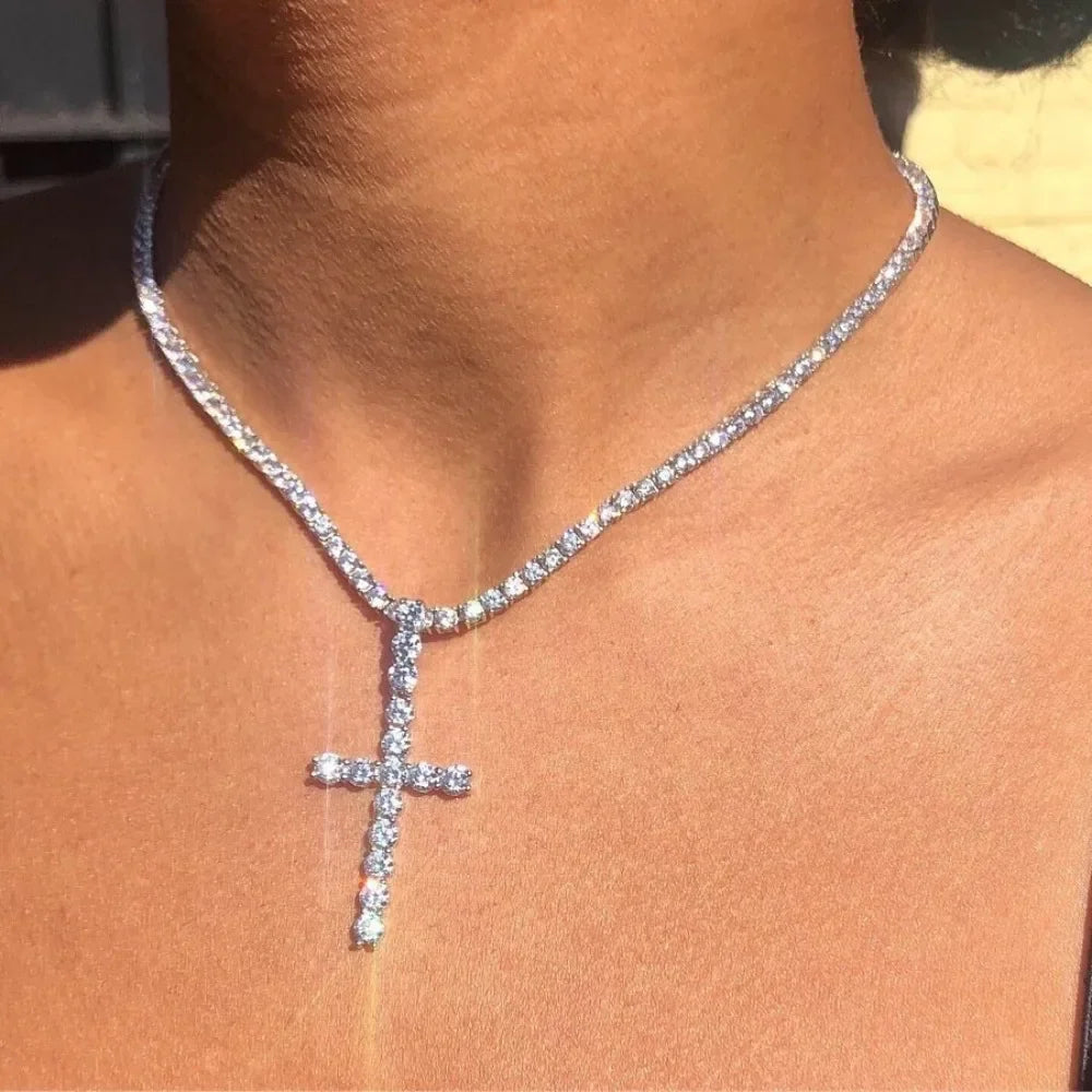 Personality Trend Silver Color Zircon Cross Pendant Necklace for Women Charm Shiny Crystal Chokers Jewelry Gift
