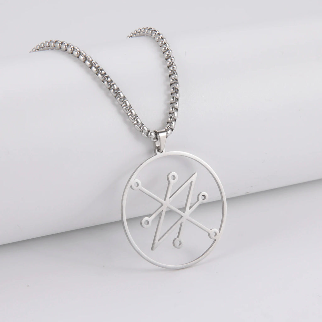 Lion King Crown Box Chain Pendant — Stainless Steel