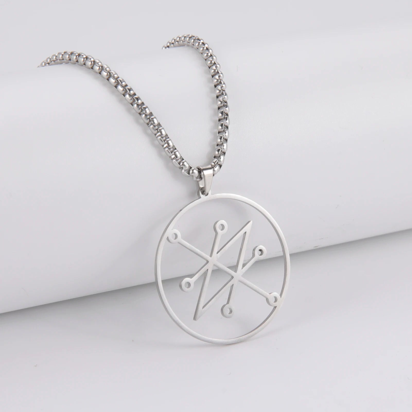 Lion King Crown Box Chain Pendant — Stainless Steel