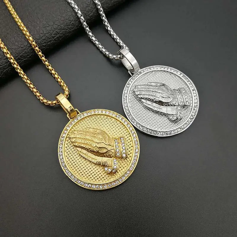Micro Paved AAA CZ Stone Bling Praying Hand Round Pendant Necklace Gold Color 316L Stainless Steel Men Hip Hop Rock Jewelry