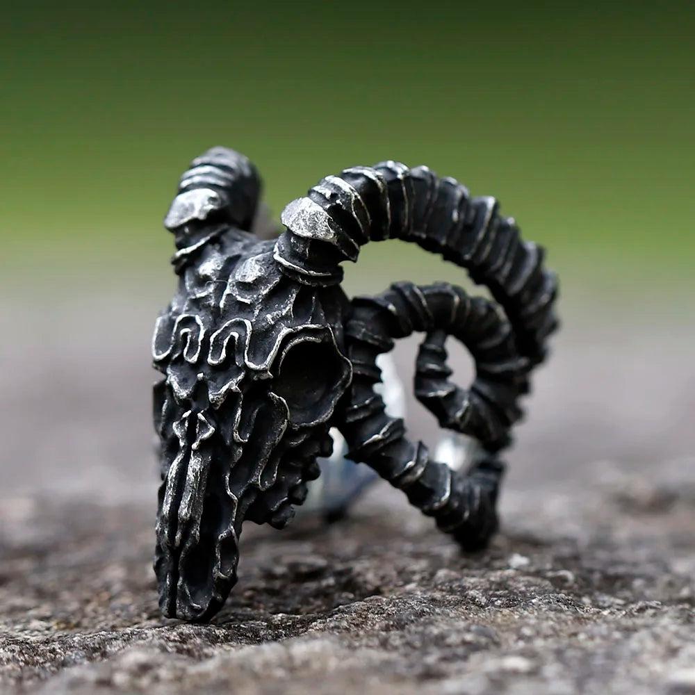 2022 NEW Men's 316L stainless steel rings Retro Sheep Skull Head Vintage gothic punk high-quality Jewelry Gifts free
