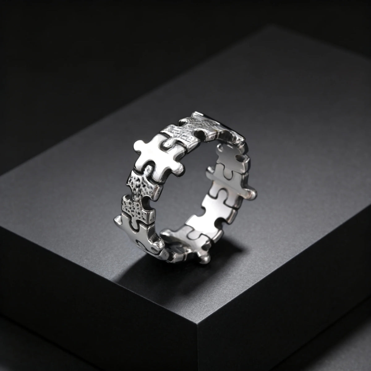 Hammered Jigsaw Puzzle Ring for Men — Stainless Steel