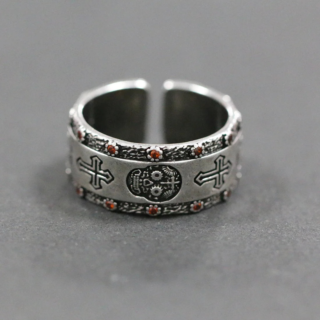 Vintage Knight Cross Amulet Ring for Men — Zinc Alloy