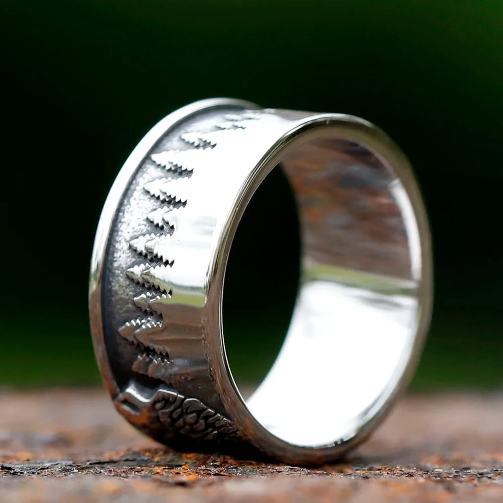 Viking Wolf Head Amulet Ring for Men — 316L Stainless Steel
