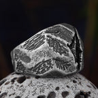 Cracked Fossil Retro Punk Biker Ring — Stainless Steel