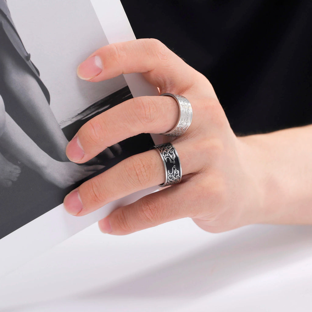 Viking Giant Wolf Knot Ring — Stainless Steel