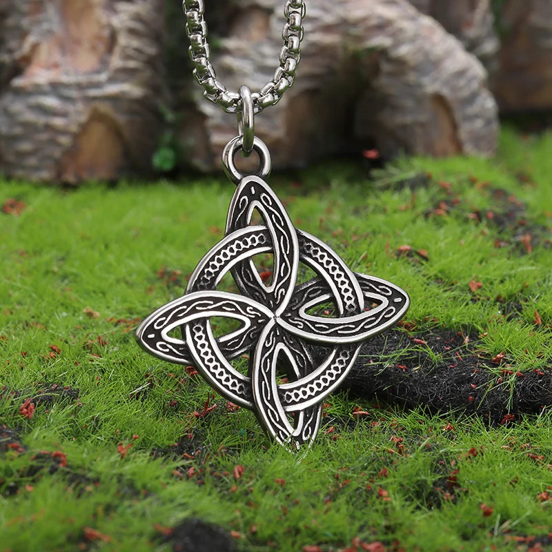 Celtic Witch Knot Pendant Necklace — Stainless Steel