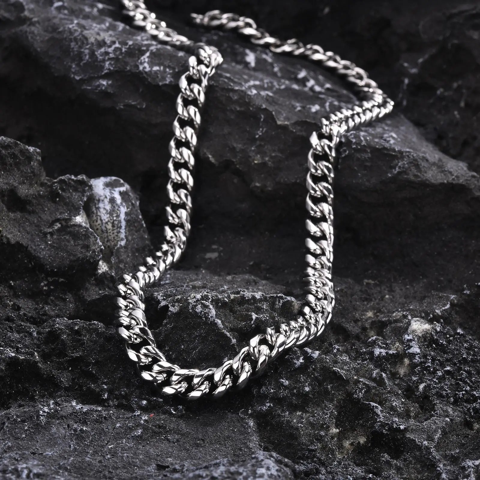 Vnox Never Fade 5mm/6mm/8mm Steel Cuban Chain Necklace for Women Men,Waterproof Silver Color Unisex Miami Curb Link