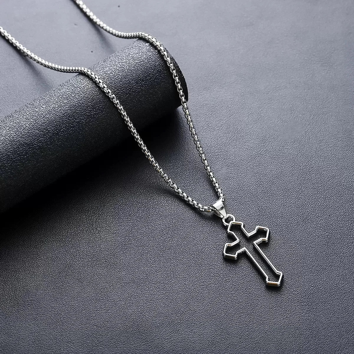 2025New Smooth Cross Necklace women and Men's Titanium Steel Versatile Long Cross Pendant Sweater Chain Accessories