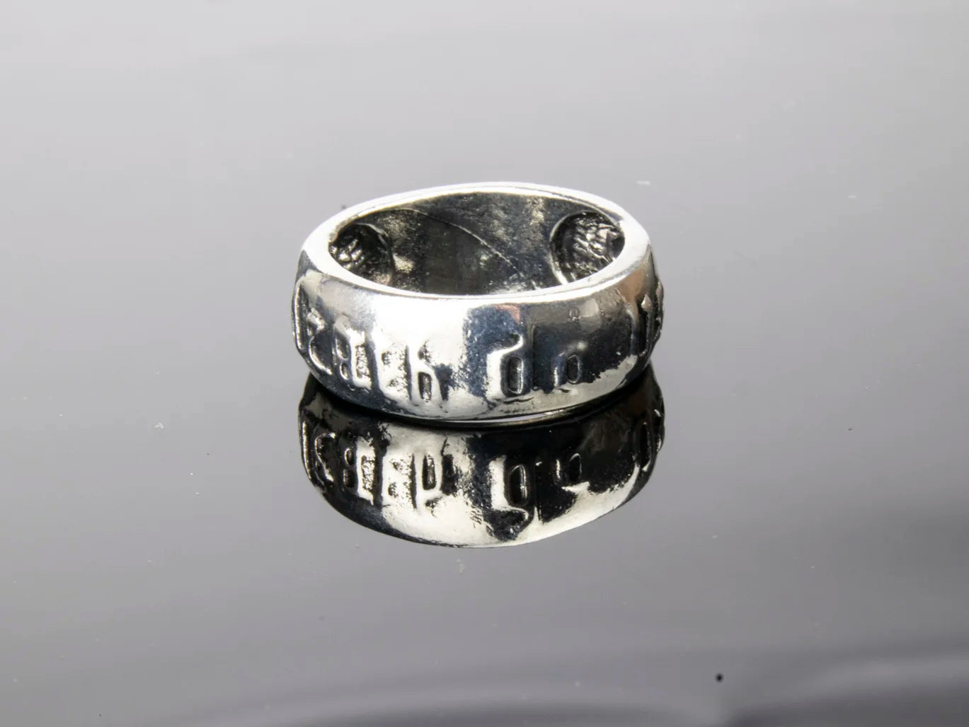 Memento Mori Skull Biker Ring — Stainless Steel