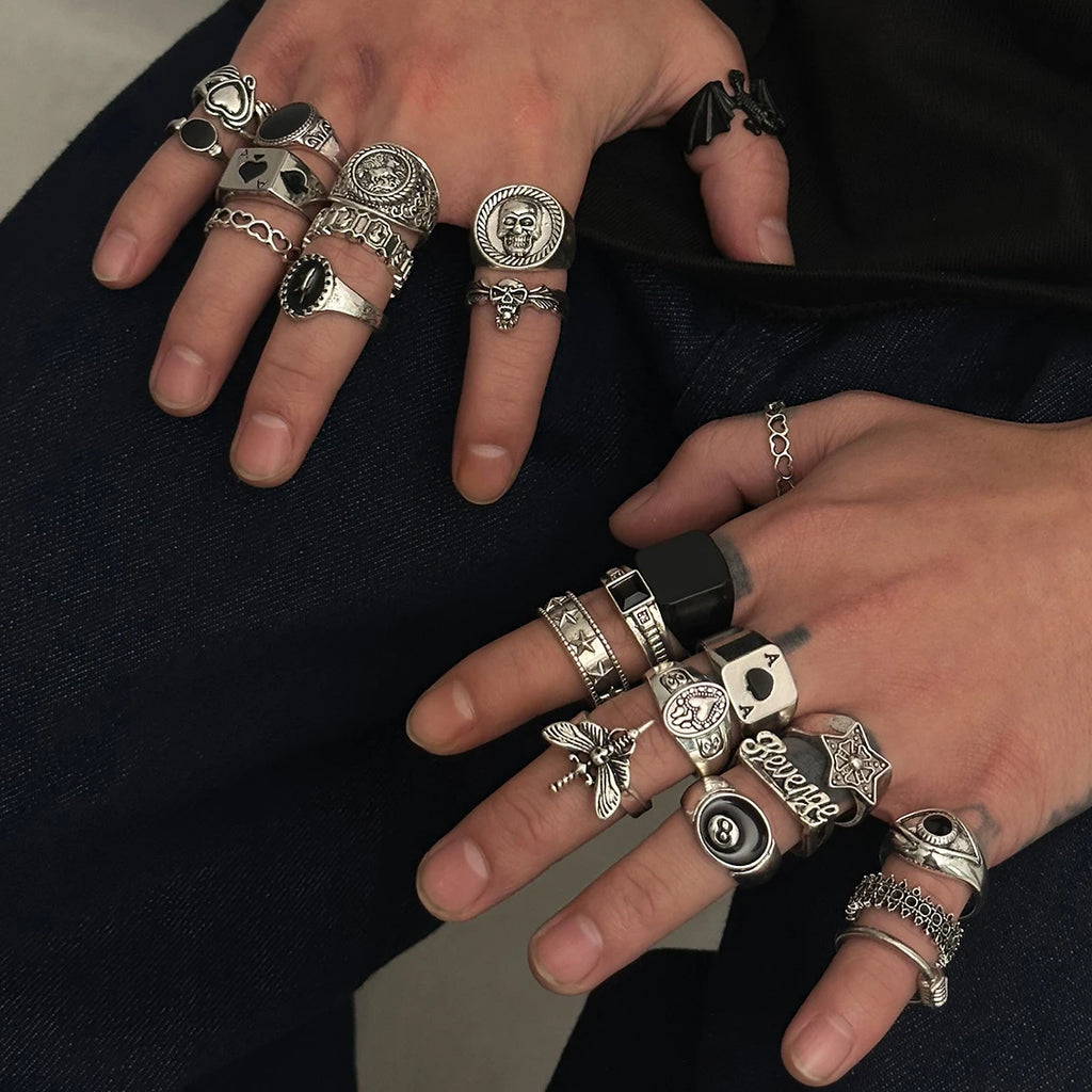 Ingemark 24Pcs/Set Creative Skull Head Poker Bat Rings for Men 2025 Trend Goth Geometric Ancient Silver Color Rings Male Jewelry