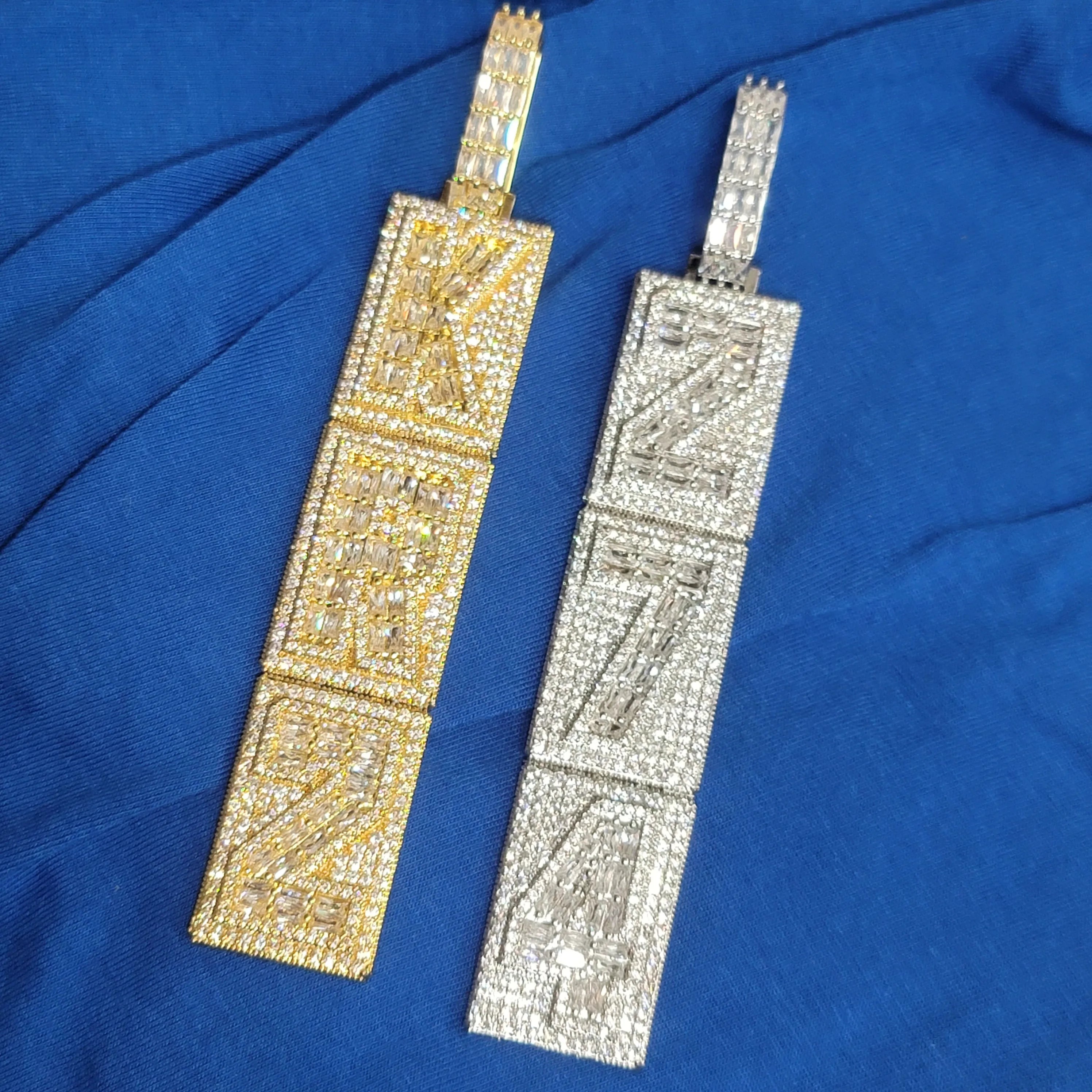 Custom Vertical Arrangement Any Number Letters Pendant Hip Hop Birthday Gifts For Him Her Fashion Iced Out 20MM Necklace Chain