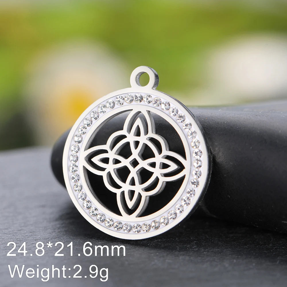 Trinity Witch Knot Charm Pendant — Steel