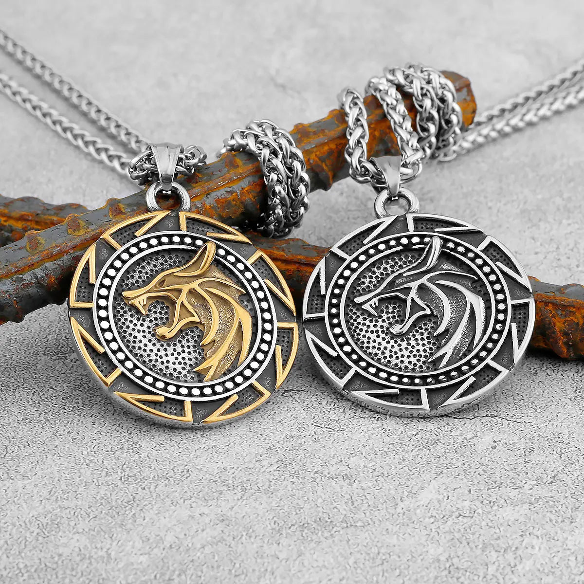 Mens Vintage Viking Wolf Pendant Runes Necklace Punk Street Rock Nordic Stainless Steel Odin Wolf Head Necklace Fashion