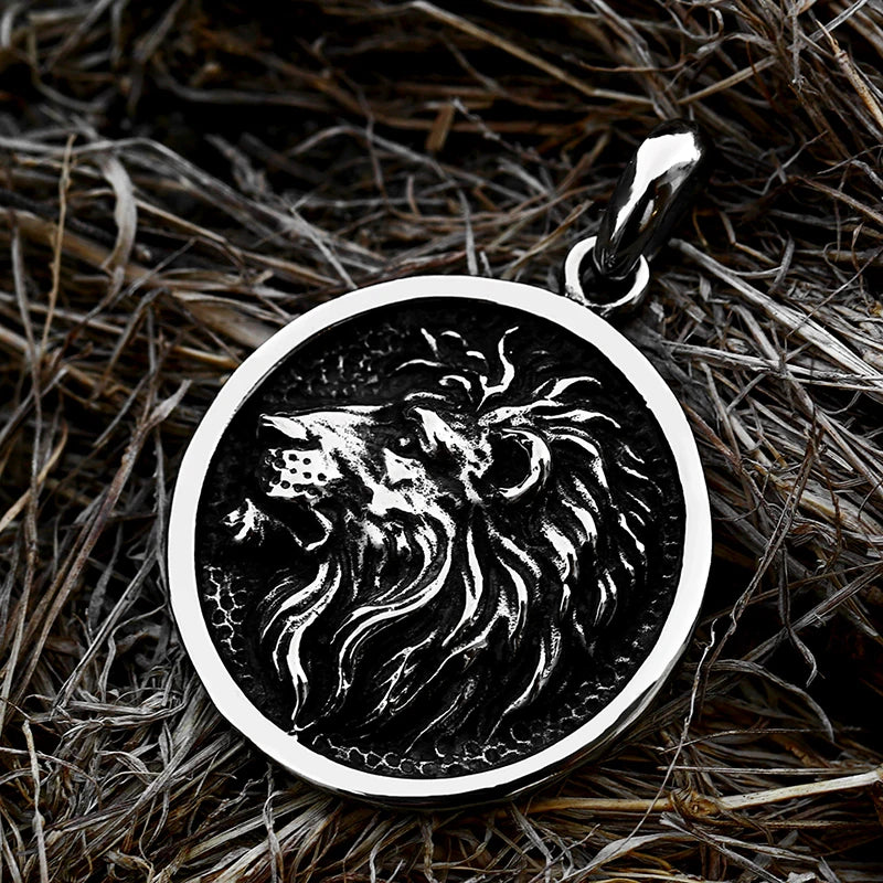 Round Lion Wolf Tiger Pendant — Stainless Steel