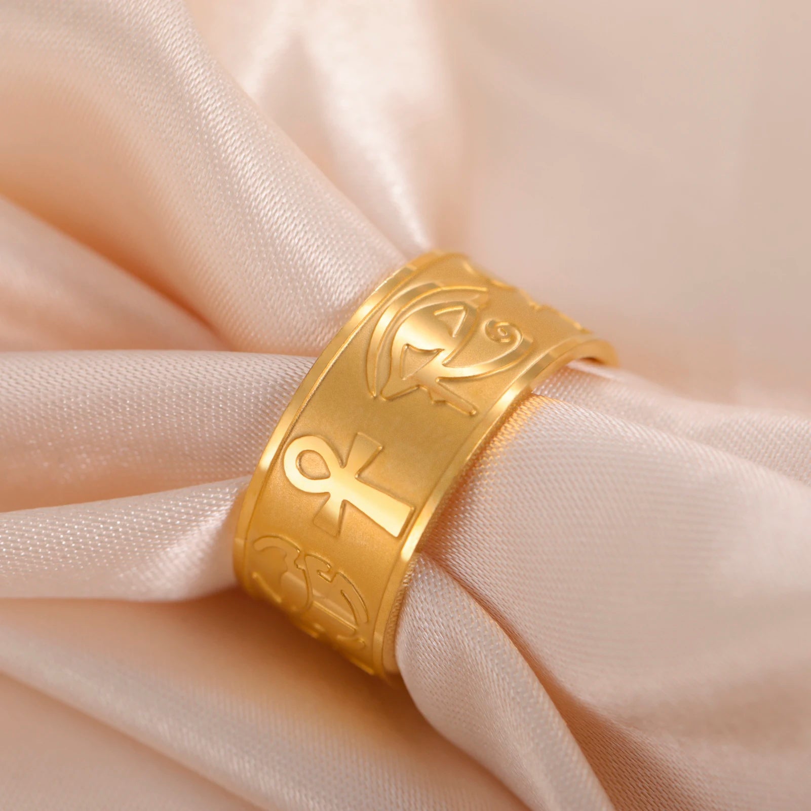 Eye of Horus Ankh Cross Ring — Stainless Steel