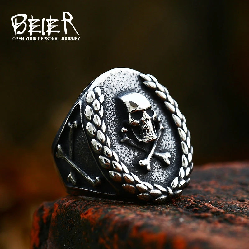 Pirate Navigation Skull Ring — Gothic