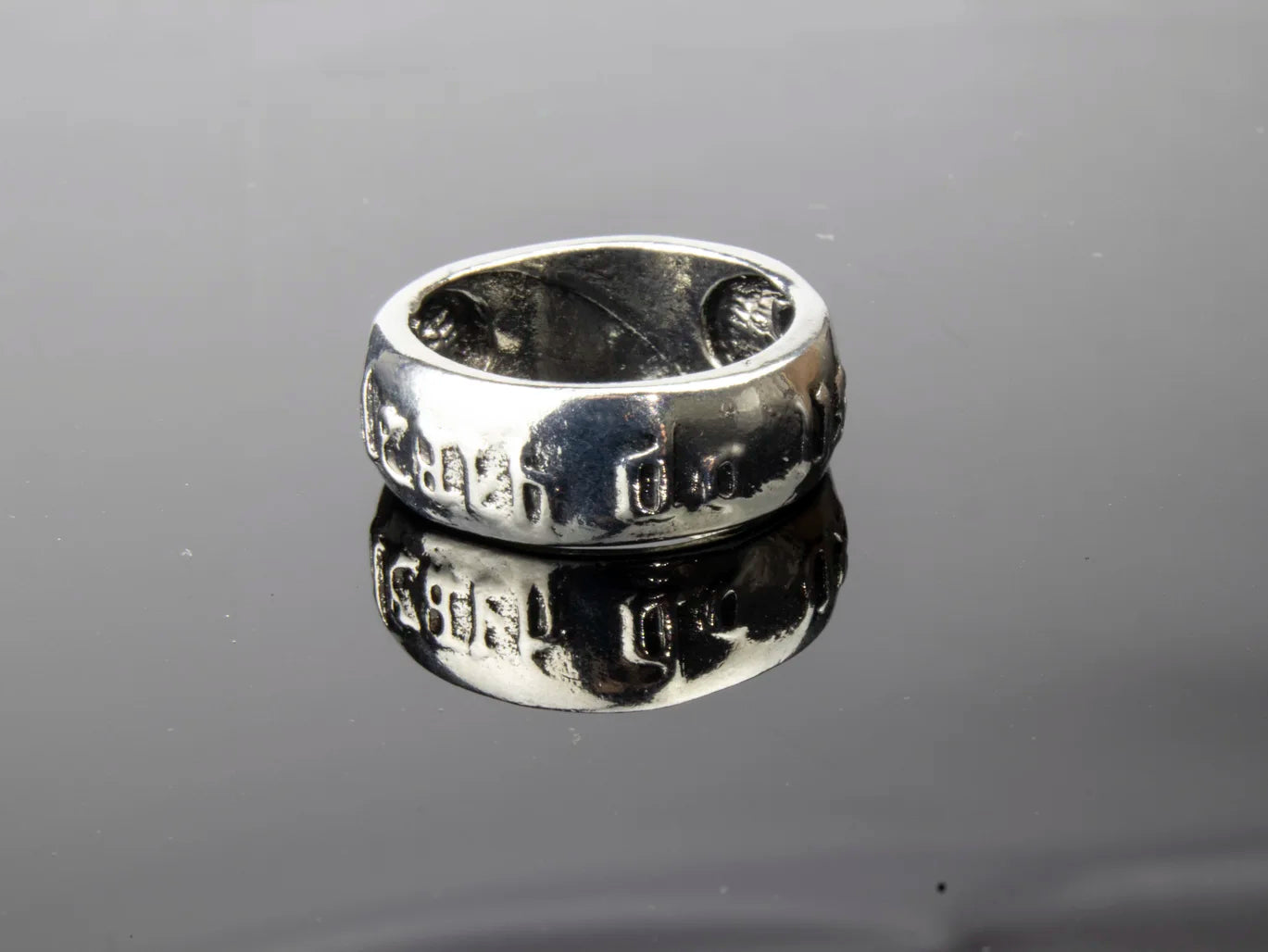 Memento Mori Skull Biker Ring — Stainless Steel